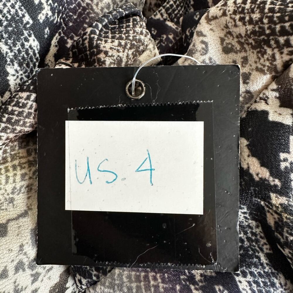 NEW Parisian Black Cream Snakeskin Leggings Y2K Boss Siren Size Small - Picture 9 of 9